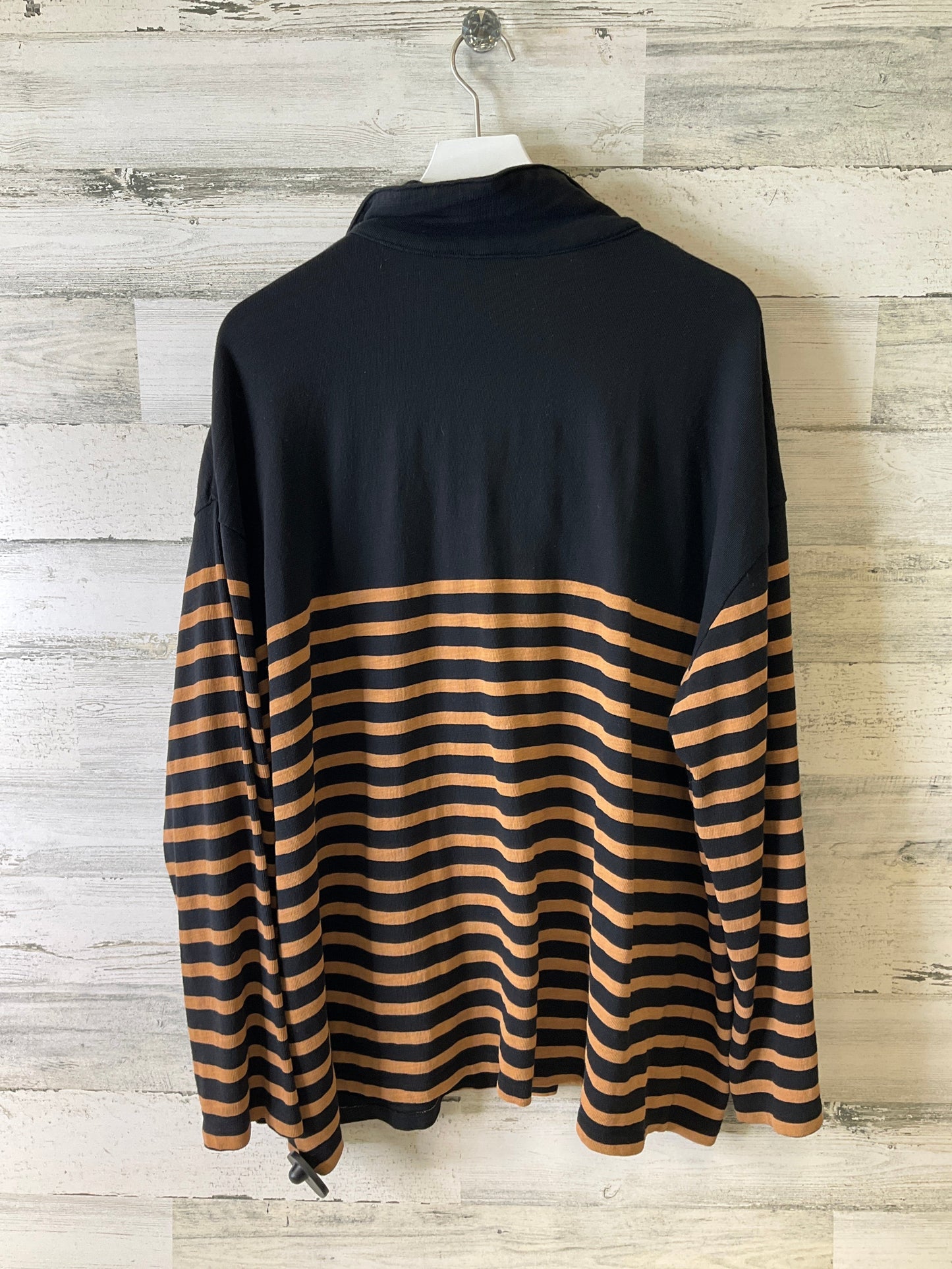 Top Long Sleeve By Lane Bryant In Black & Gold, Size: 4x