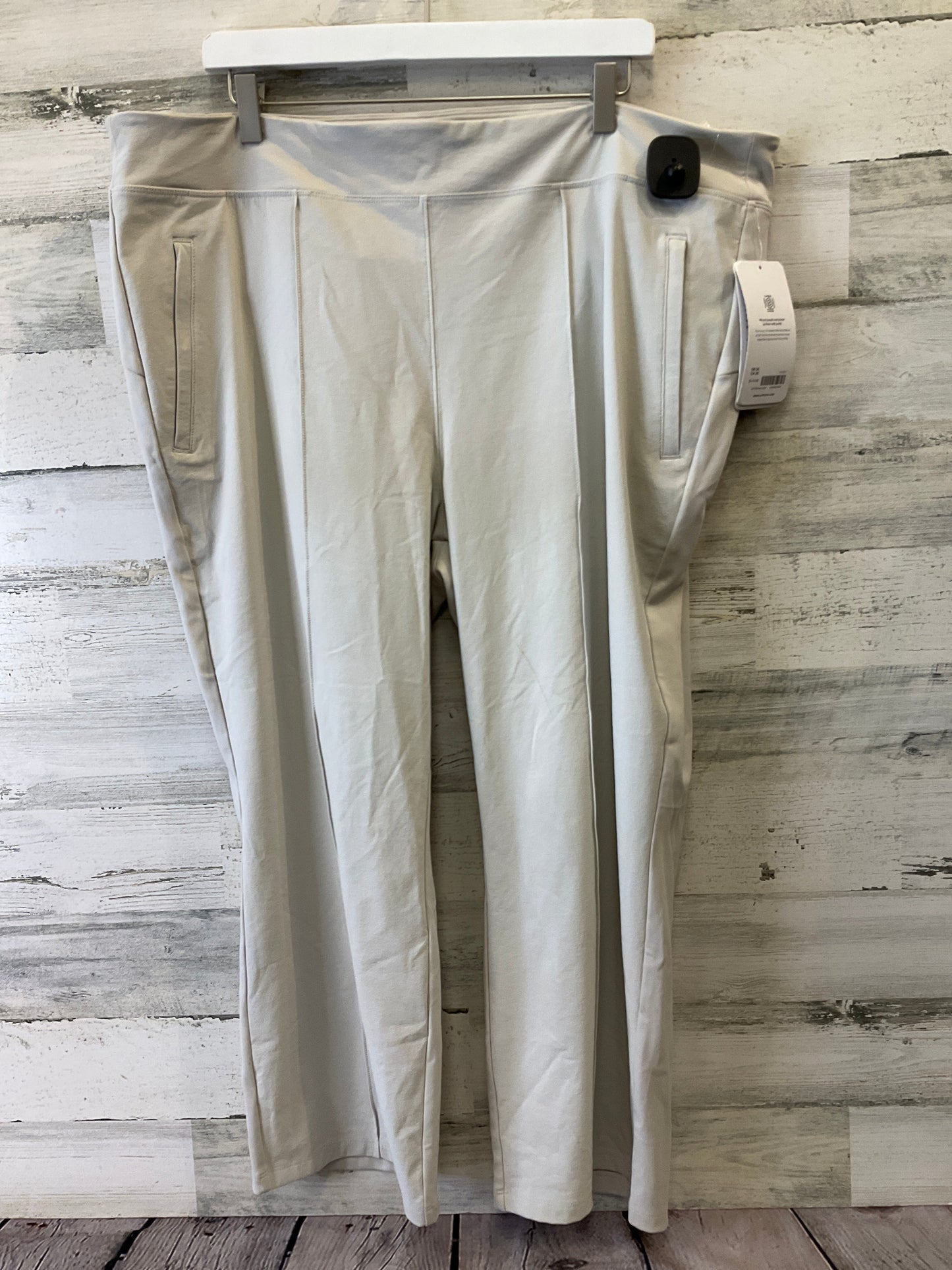 Cream Athletic Pants Athleta, Size 24