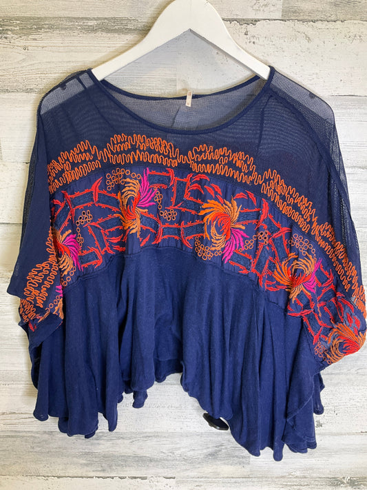 Top Short Sleeve By Free People In Navy, Size: Xs