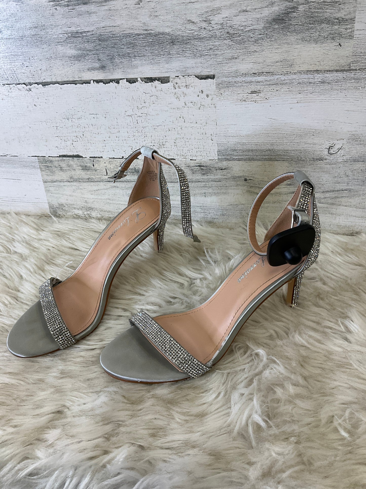 Sandals Heels Stiletto By Clothes Mentor In Silver, Size: 7.5