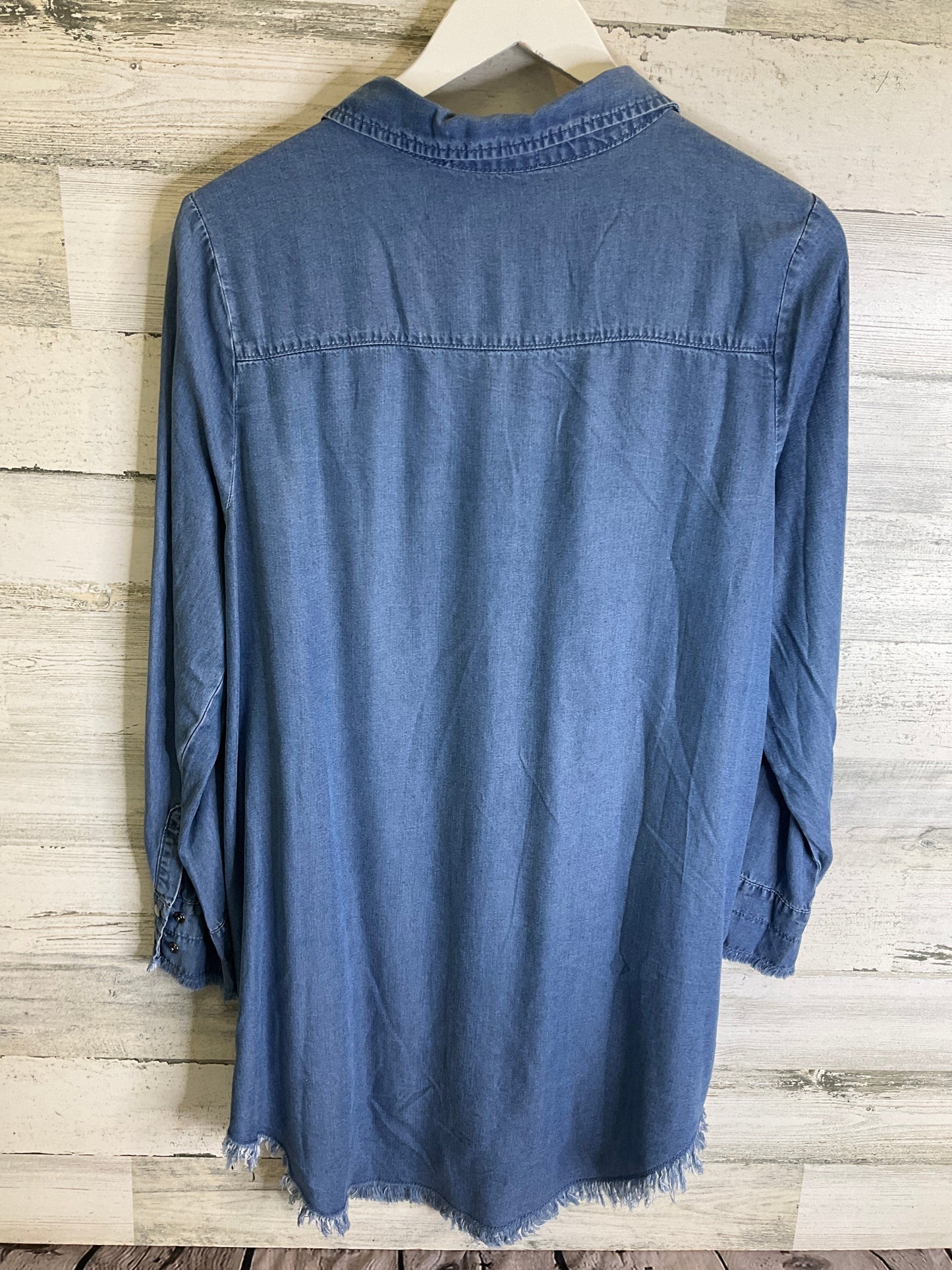 Top Long Sleeve By Zenana Outfitters In Blue Denim, Size: L