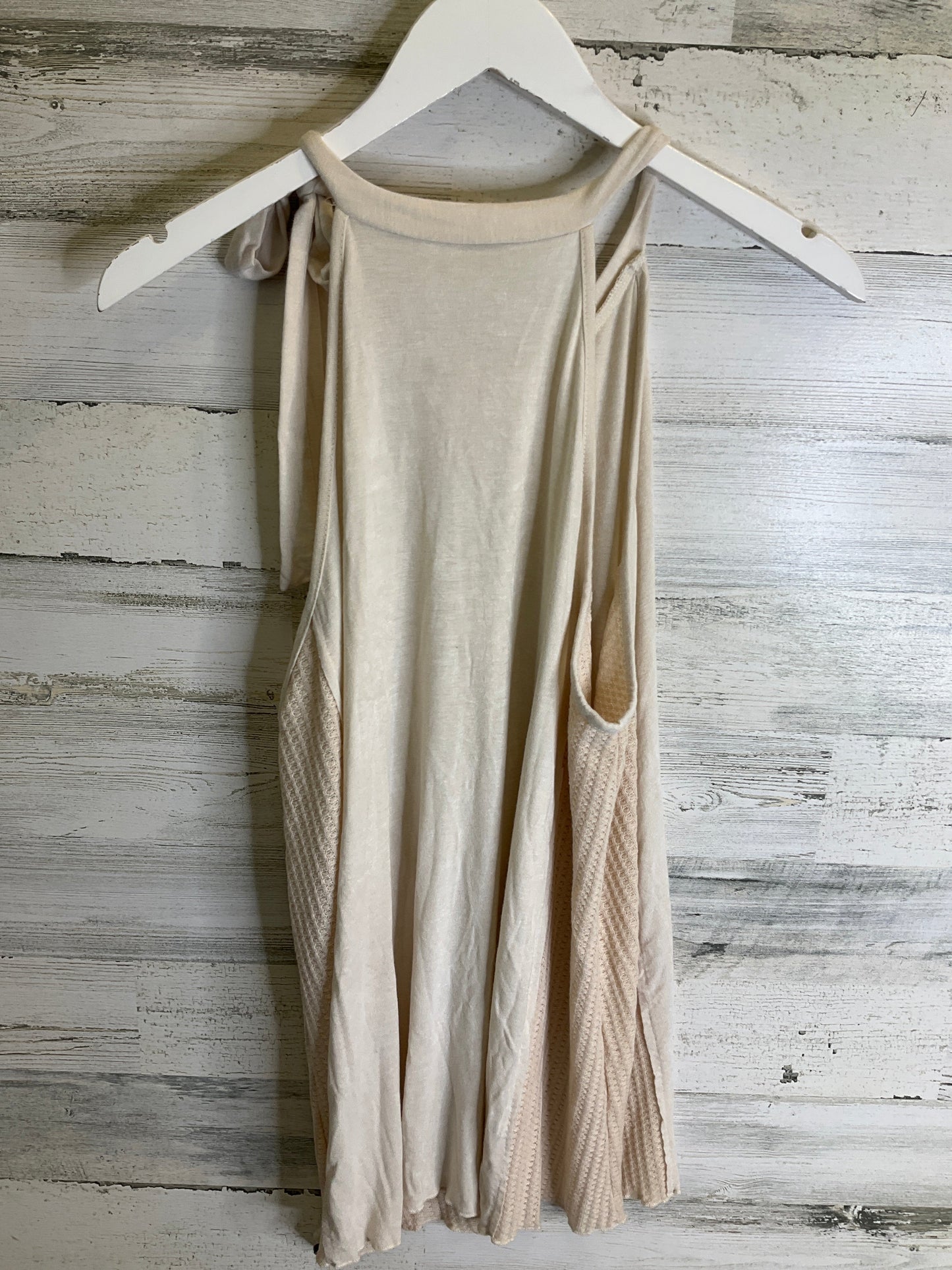 Top Sleeveless By Pol In Cream, Size: Xl