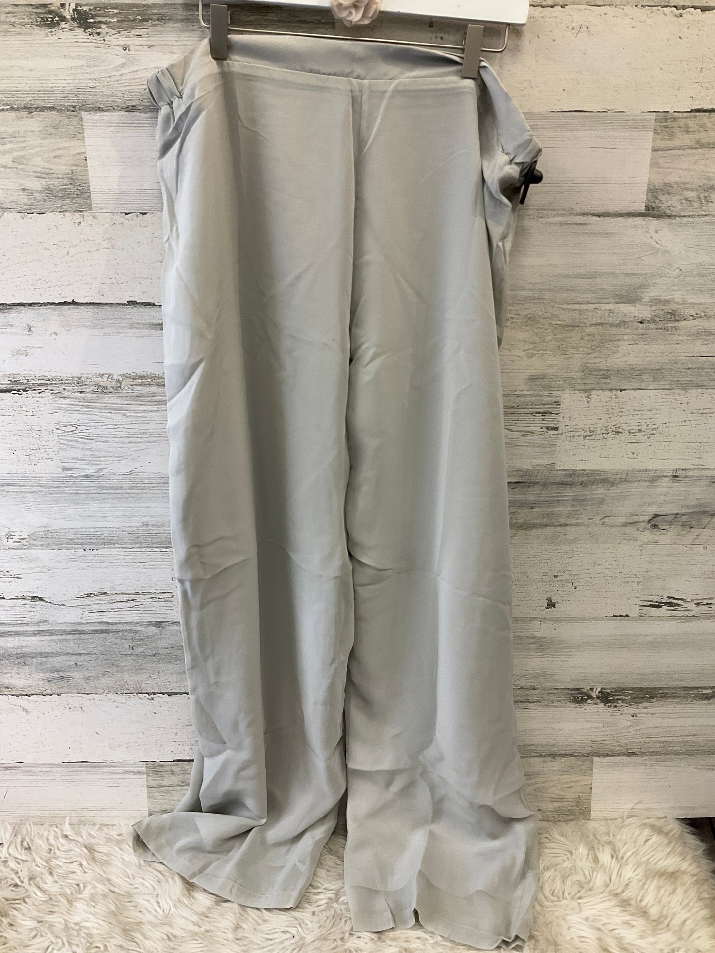 Pants Suit 2pc By Clothes Mentor In Silver, Size: 1x