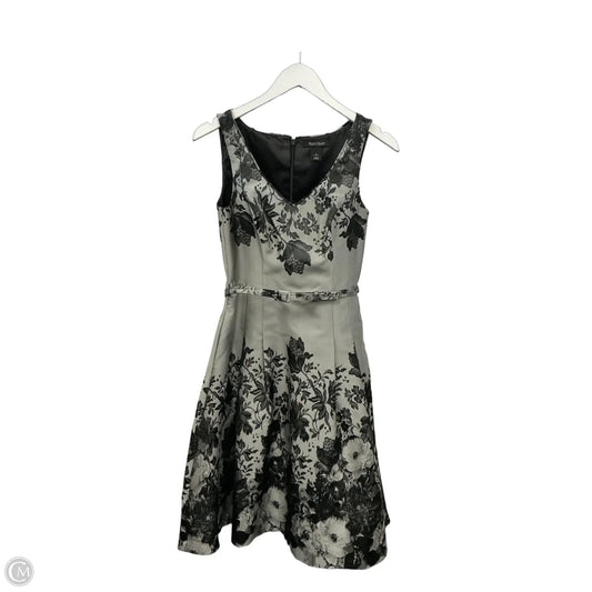 Dress Party Short By White House Black Market In Silver, Size: Xs