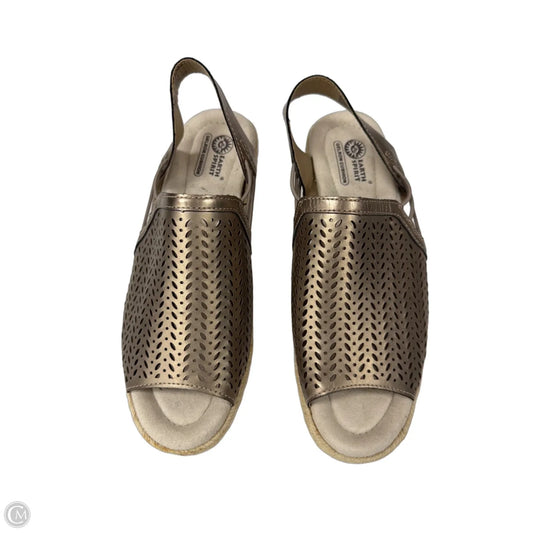 Sandals Heels Wedge By Clothes Mentor In Bronze, Size: 9
