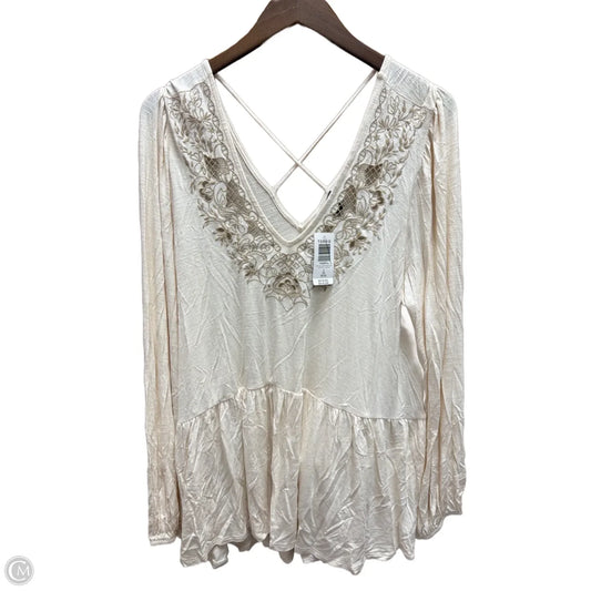 Top Long Sleeve By Torrid In Cream, Size: 2x