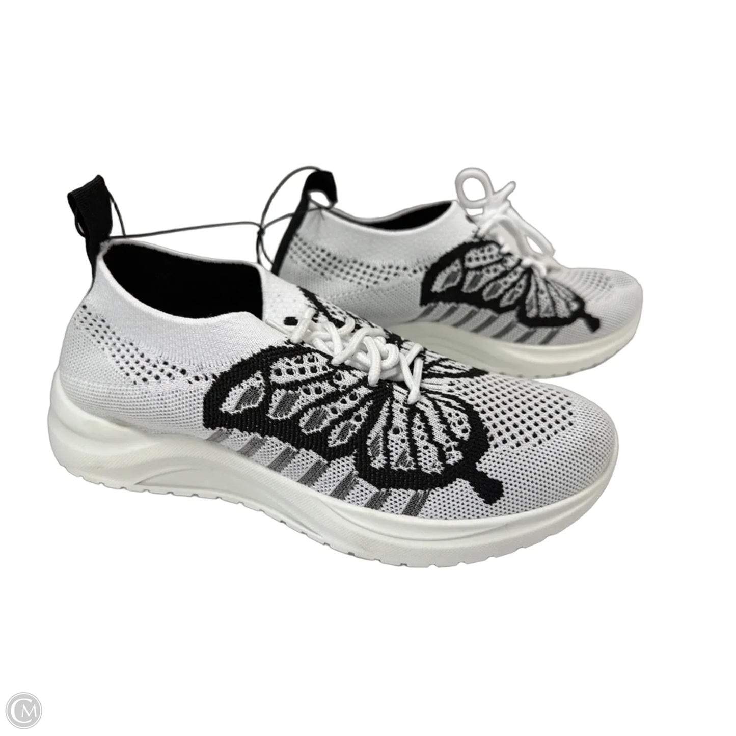 Shoes Sneakers By Clothes Mentor In Black & White, Size: 9