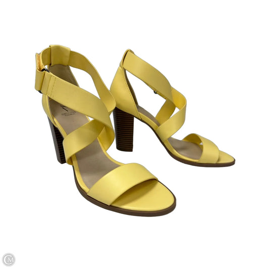 Sandals Heels Block By Simply Vera In Yellow, Size: 8