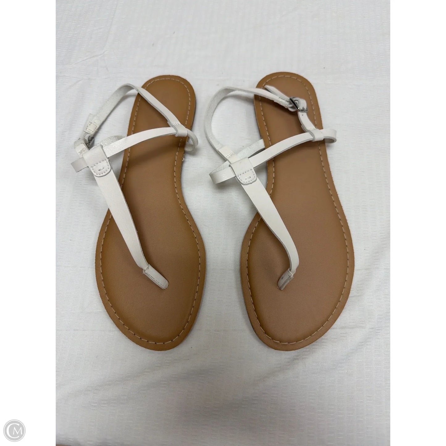 Sandals Flats By Old Navy In White, Size: 10