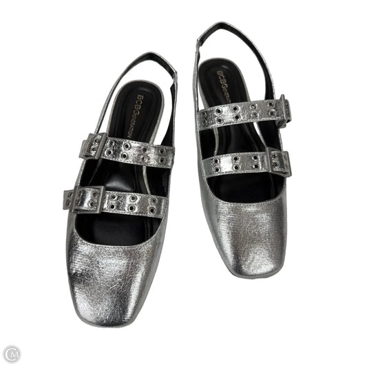 Shoes Flats By Bcbgeneration In Silver, Size: 9