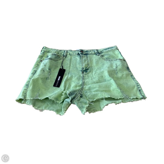 Shorts By Fashion Nova In Green, Size: 14