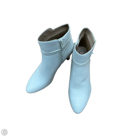 Boots Ankle Heels By Life Stride In Cream, Size: 7