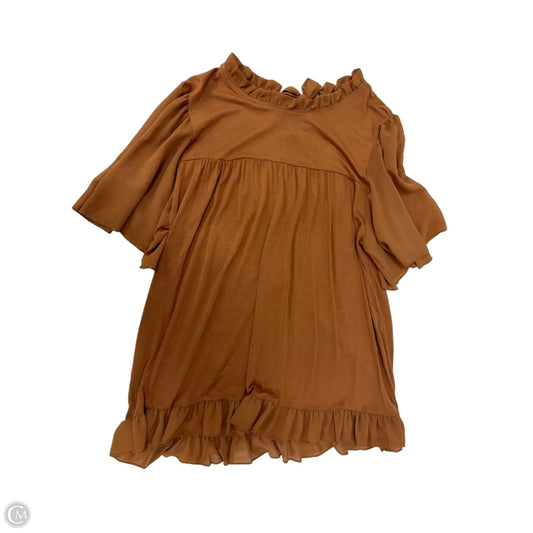 Top Short Sleeve By Kim & Cami In Brown, Size: L