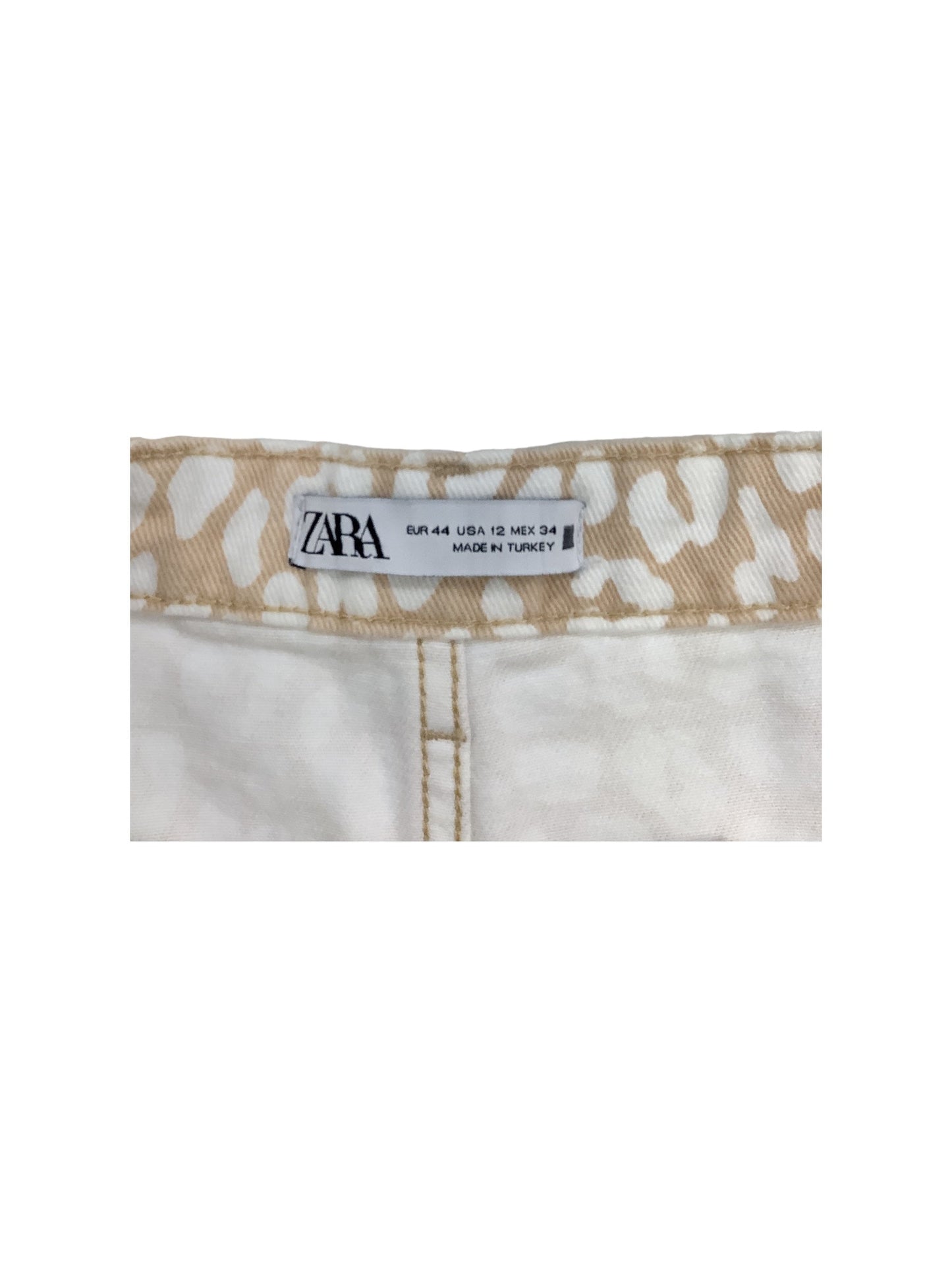 Cream Shorts Zara, Size 12