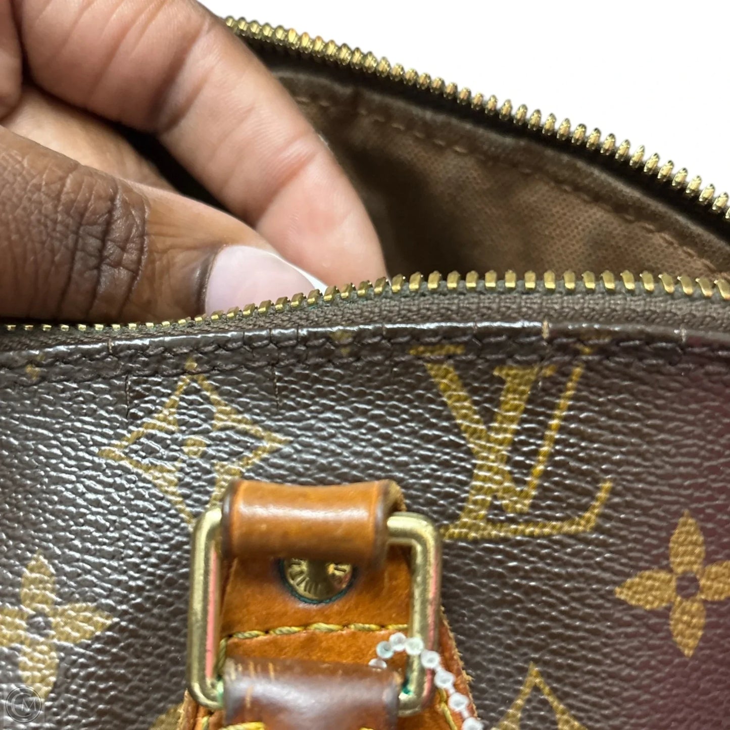 Handbag Luxury Designer By Louis Vuitton, Size: Medium