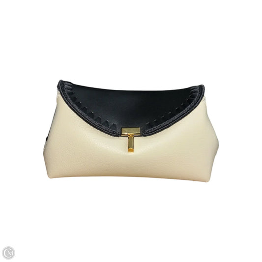 Clutch Leather By Clothes Mentor, Size: Small