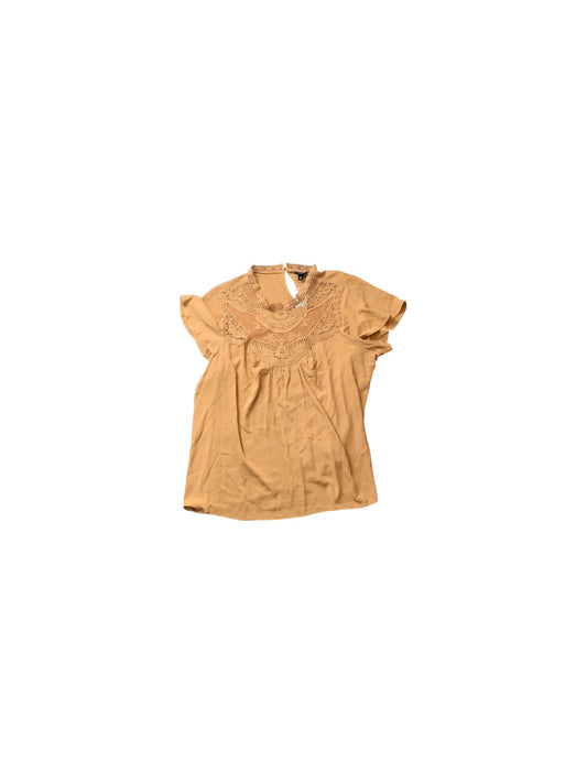 Top Short Sleeve Basic By Torrid In Tan, Size: 3x