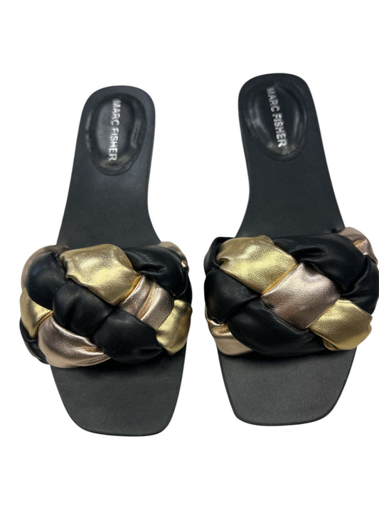 Sandals Flats By Marc Fisher In Black & Gold, Size: 6.5