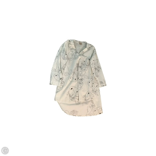 Dress Casual Short By Clothes Mentor In White, Size: 1x