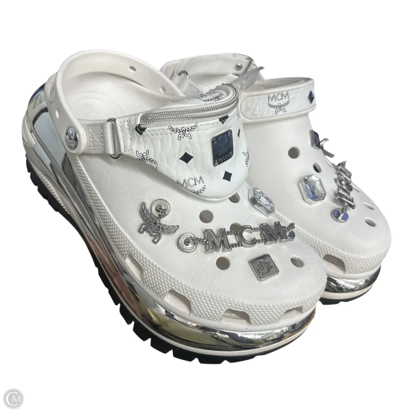 Shoes Flats By Crocs In White