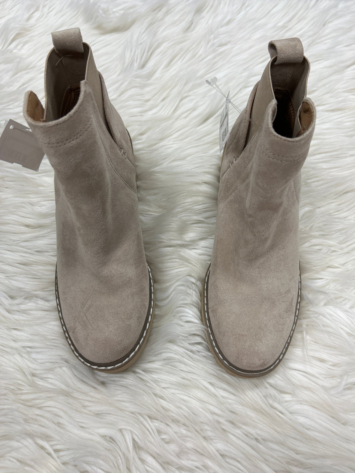 Boots Ankle Heels By Dv In Taupe, Size:6.5