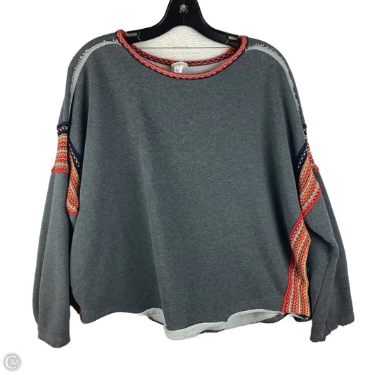 Top Long Sleeve By Natural Life In Grey & Red, Size: S
