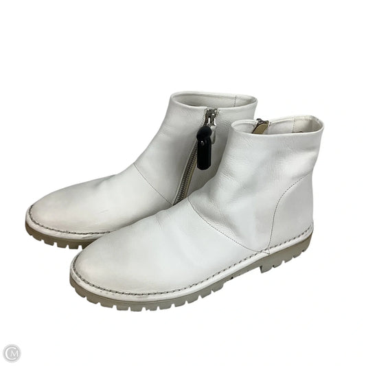 Boots Ankle Flats By Cmc In White, Size: 38