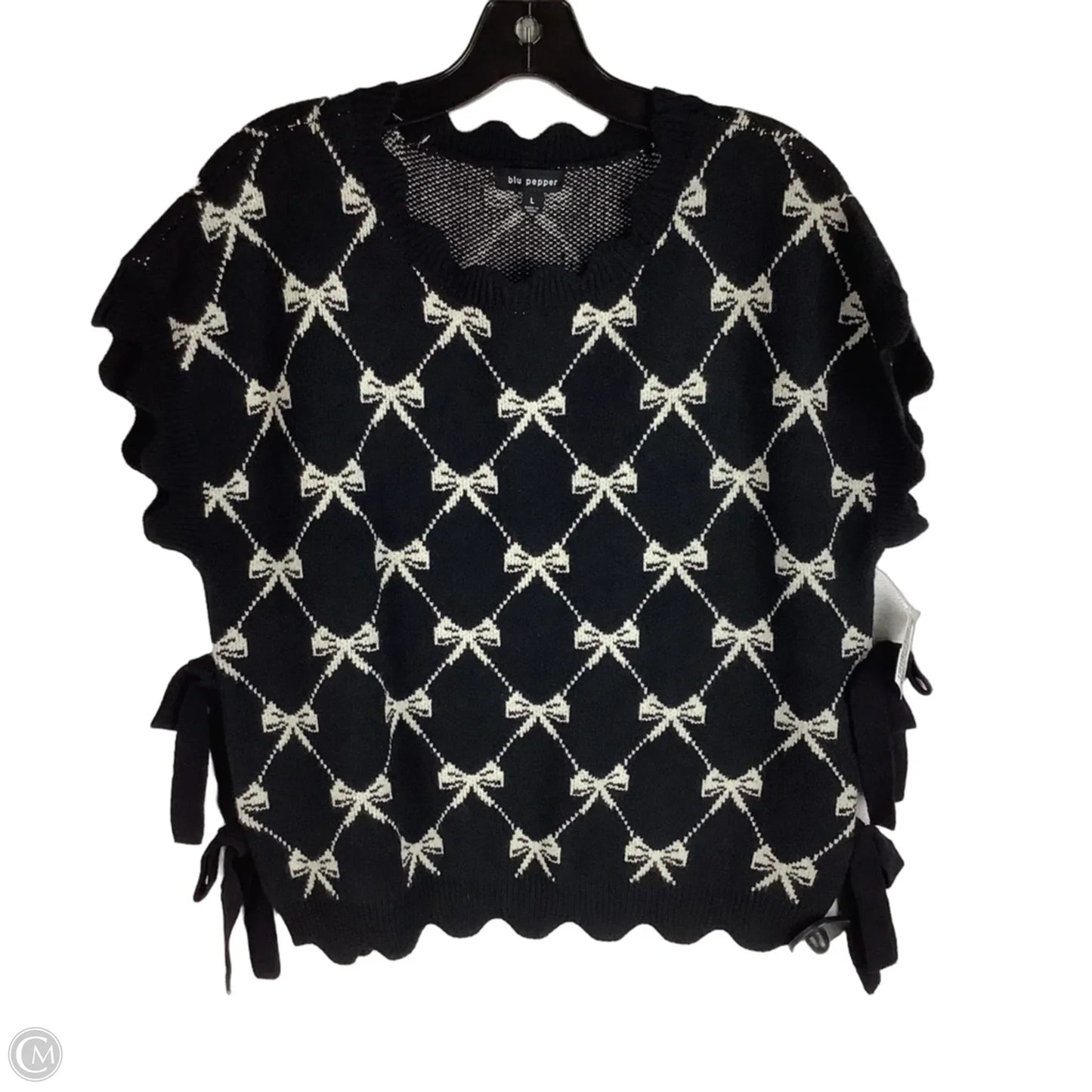 Sweater Short Sleeve By Blu Pepper In Black, Size: L