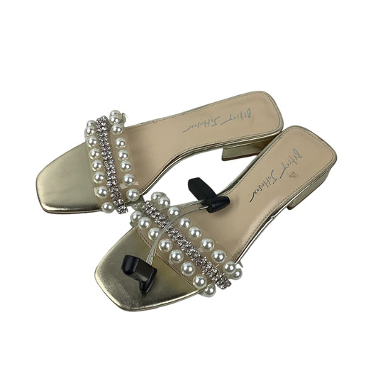 Sandals Heels Block By Betsey Johnson In Silver, Size: 7.5