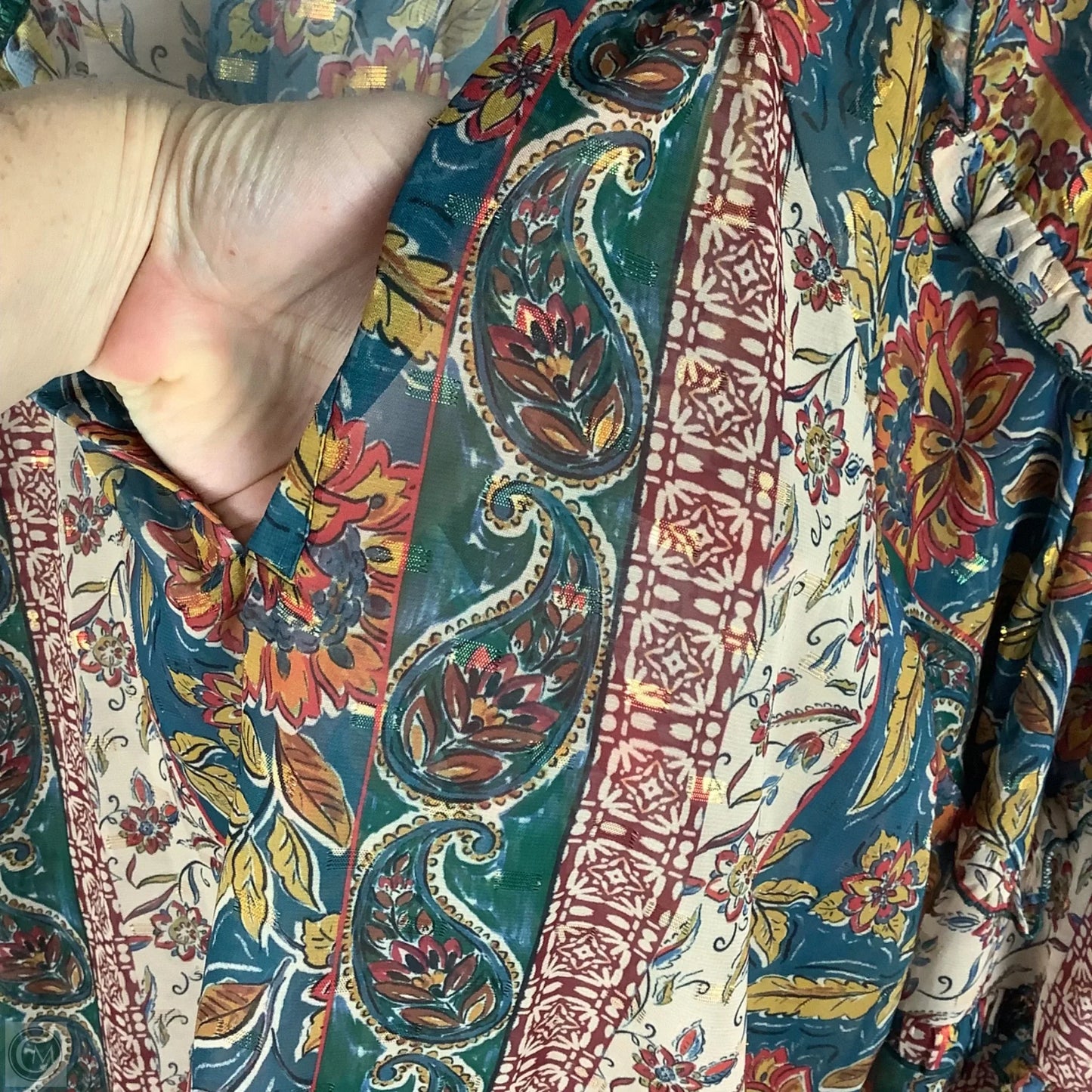 Top Long Sleeve By Democracy In Multi-colored, Size: 2x