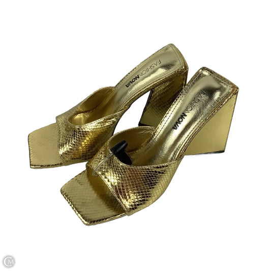 Sandals Heels Block By Fashion Nova In Gold, Size: 8.5