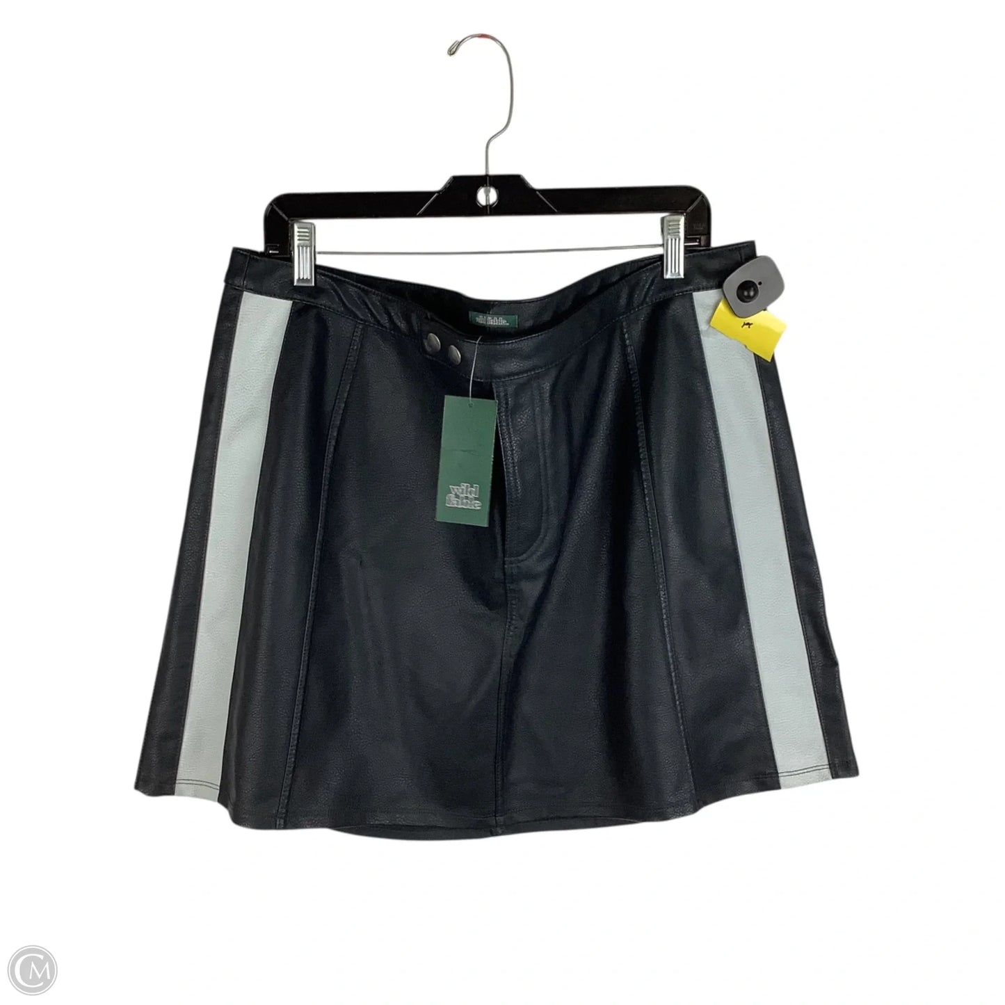 Skirt Mini & Short By Wild Fable In Black, Size: Xxl