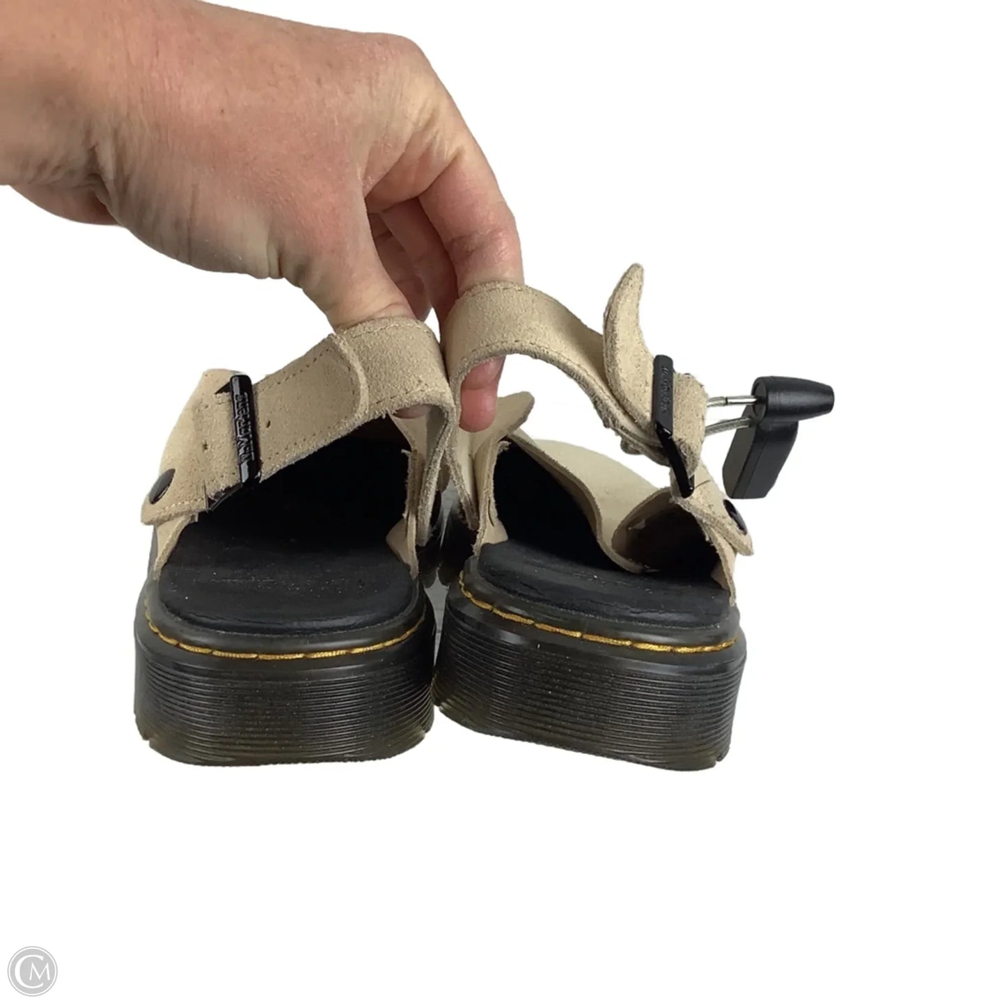 Shoes Flats By Dr Martens In Cream, Size: 8