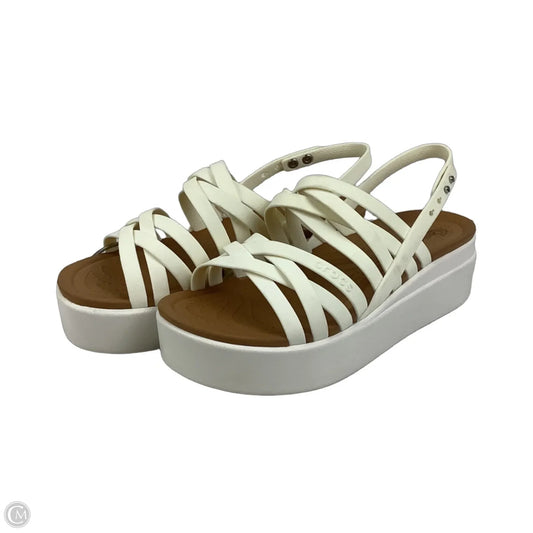Sandals Heels Platform By Crocs In Cream, Size: 6