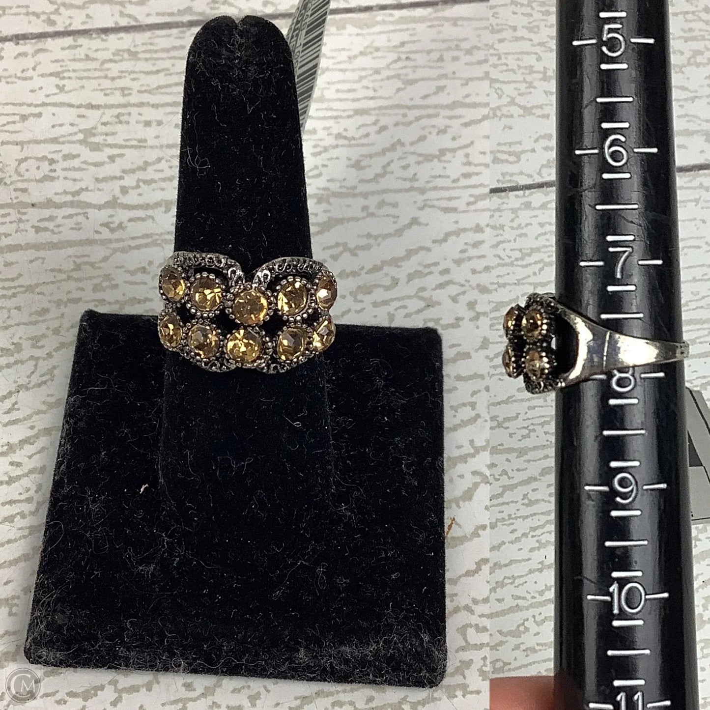 Ring Charm By Clothes Mentor Size 8