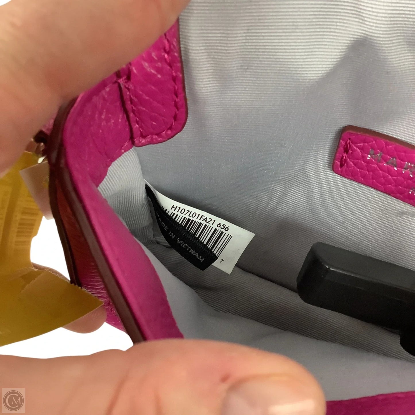 Crossbody Luxury Designer By Marc Jacobs, Size: Small