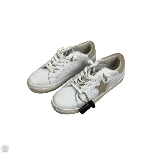 Shoes Sneakers By Steve Madden In White, Size: 8.5