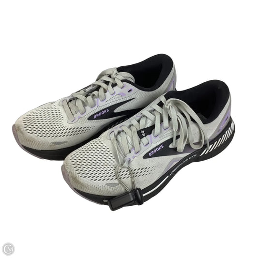 Shoes Sneakers By Brooks In Grey, Size: 8