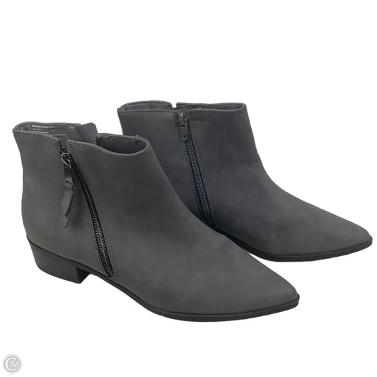 Boots Ankle Heels By Worthington In Grey, Size: 9.5