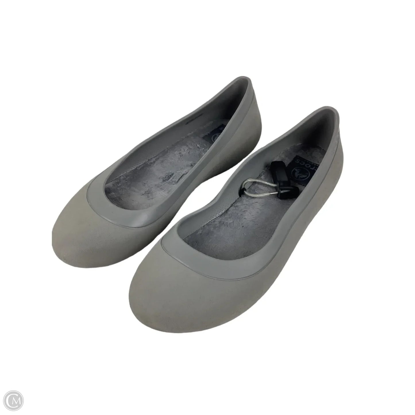 Shoes Flats By Crocs In Grey, Size: 9