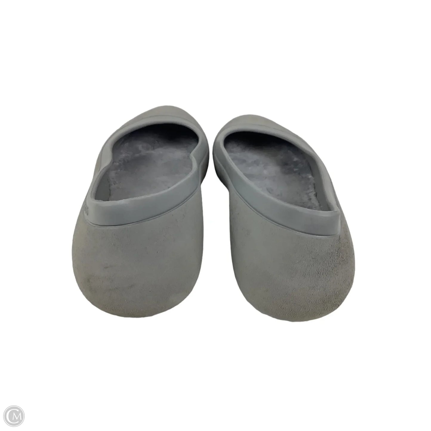 Shoes Flats By Crocs In Grey, Size: 9