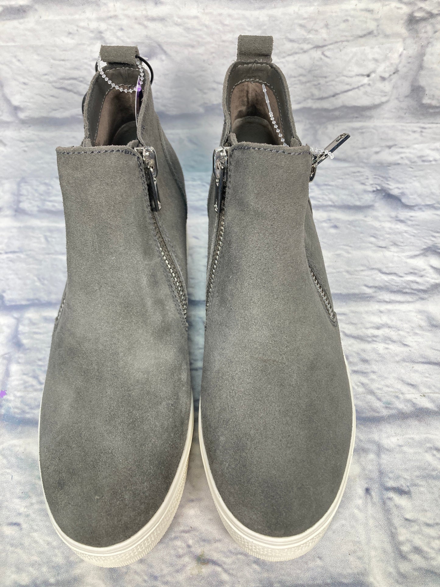 Grey Boots Ankle Flats Steve Madden, Size 9
