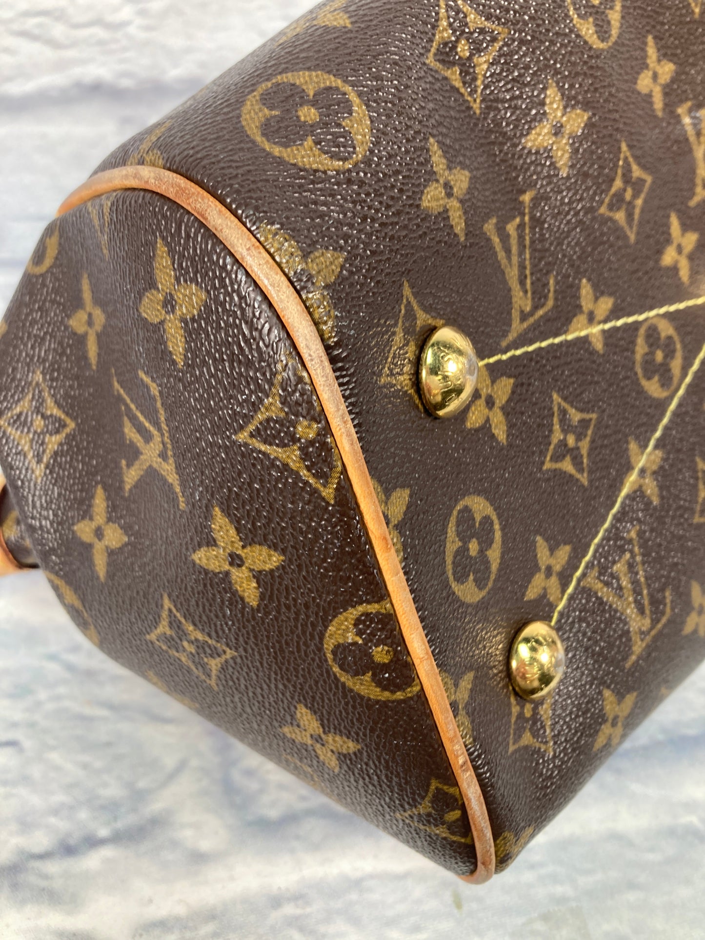 Handbag Luxury Designer Louis Vuitton, Size Medium