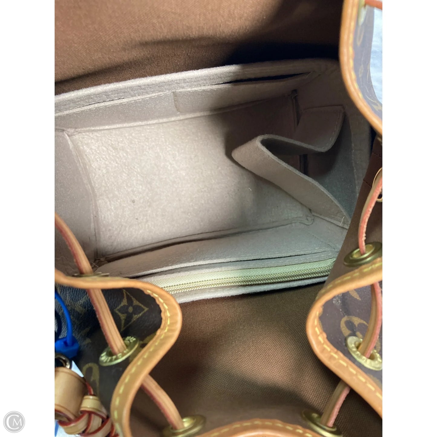 Handbag Luxury Designer By Louis Vuitton, Size: Medium