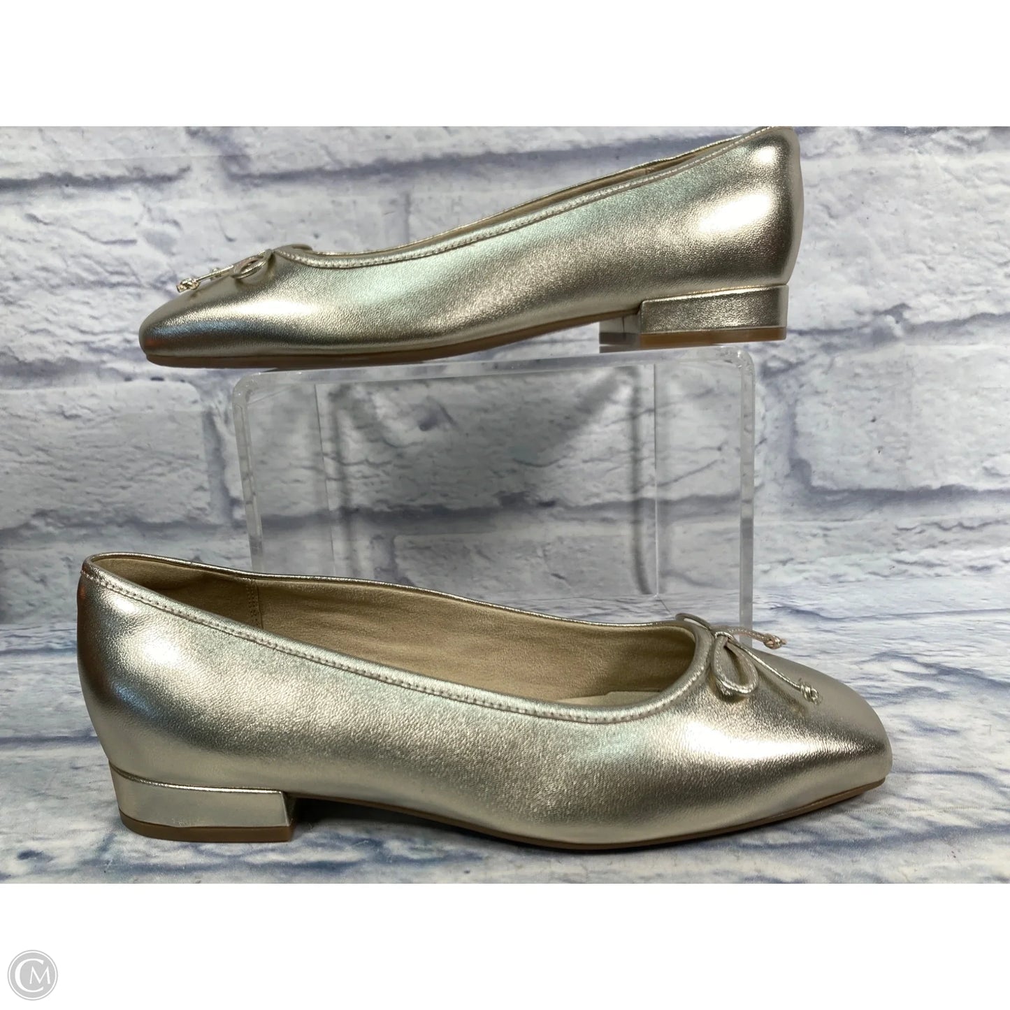 Shoes Flats By Rockport In Gold, Size: 9.5