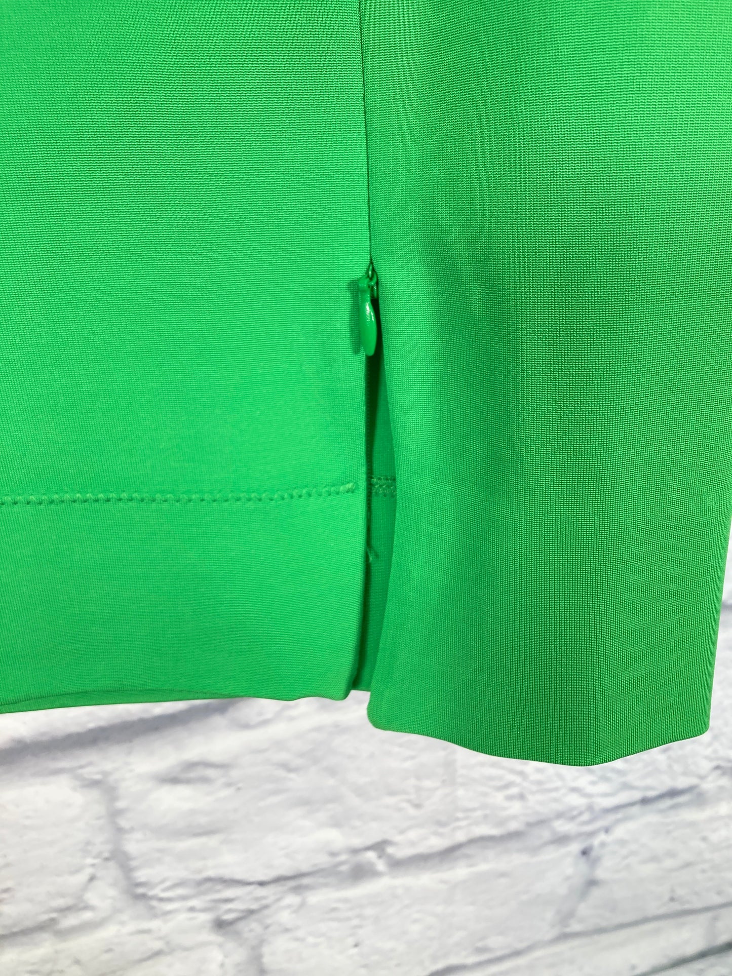 Green Skirt Designer Diane Von Furstenberg, Size 4