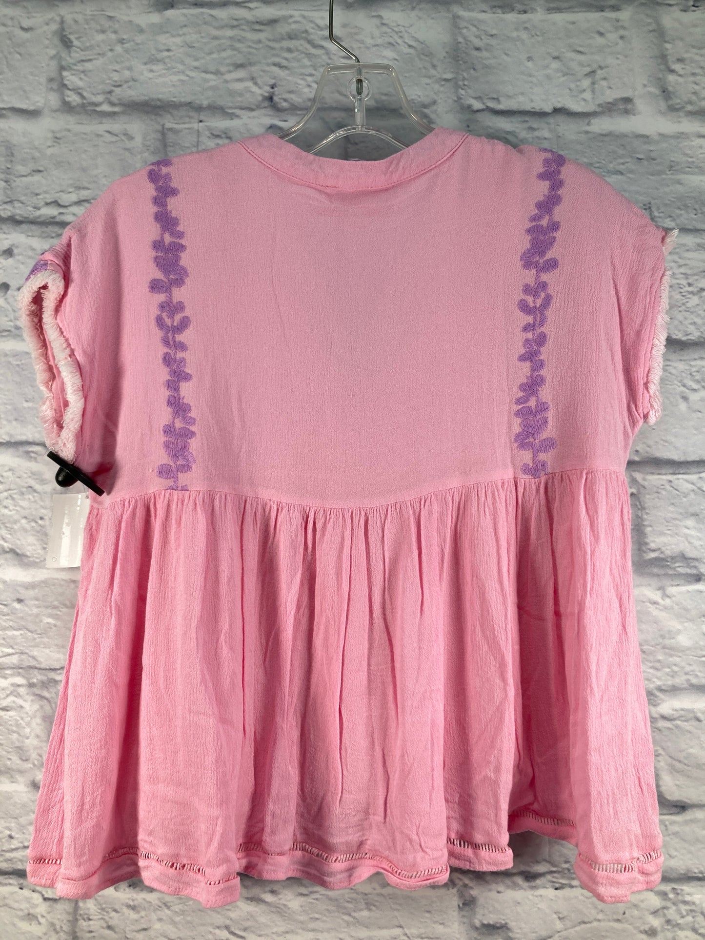 Pink & Purple Top Short Sleeve Clothes Mentor, Size Xs