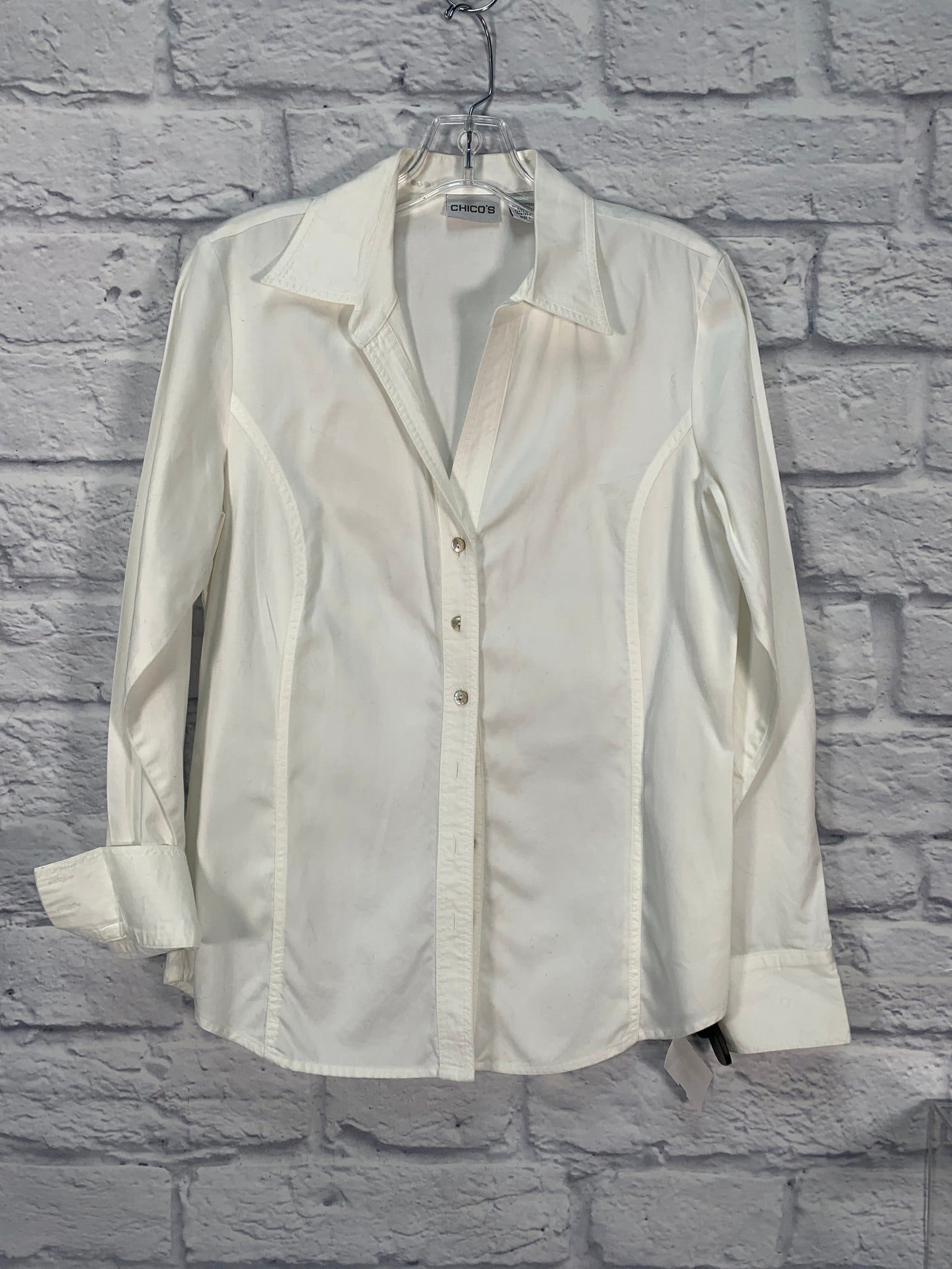 Top Long Sleeve By Chicos In Cream, Size: M