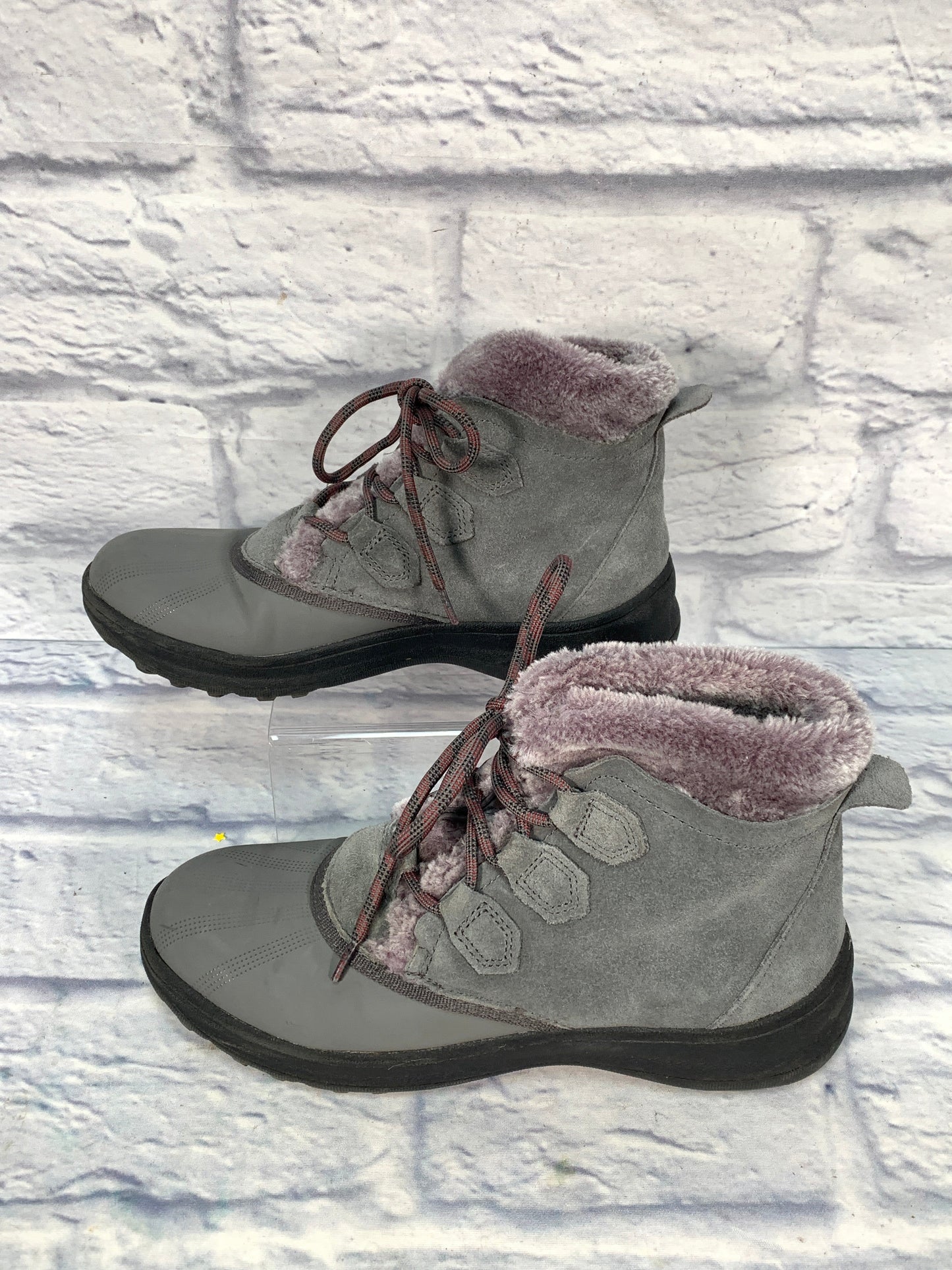 Boots Snow By Bare Traps In Grey, Size: 7.5