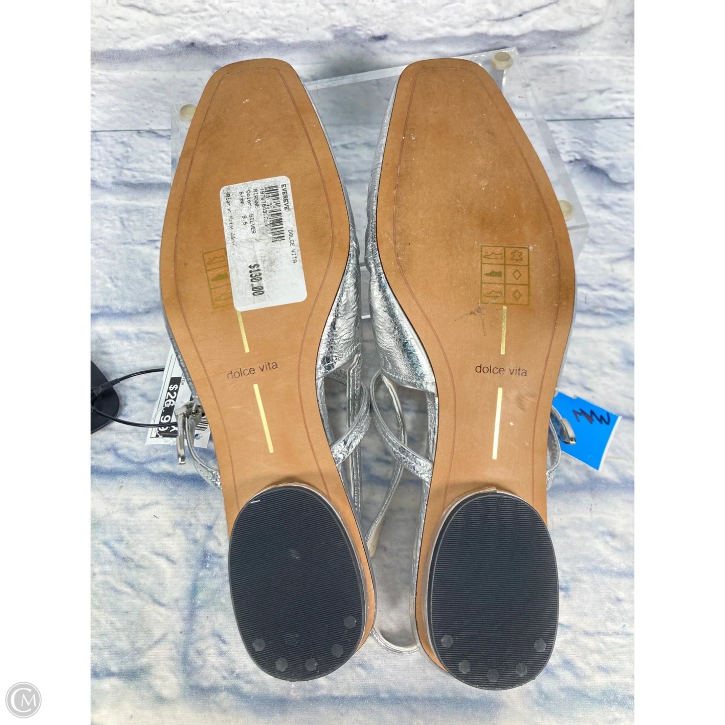 Shoes Flats By Dolce Vita In Silver, Size: 9.5